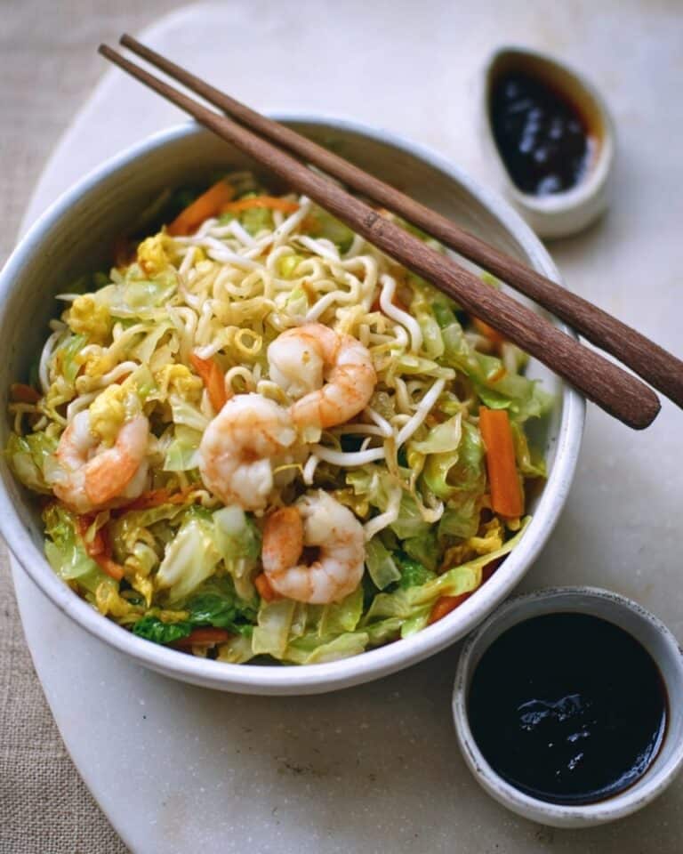 Singapore Noodles with Shrimp and Chinese Cabbage Recipe